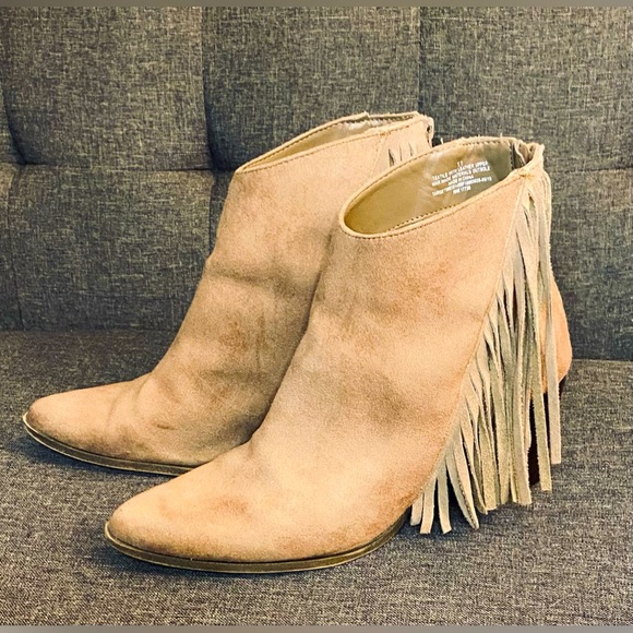 Mossimo Suede Thick heeled Pointed Toe, Fringe Booties - Picture 3 of 10